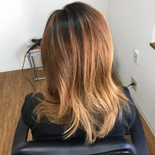 ミディアム カラー じょん 。のヘアスタイル