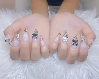 ネイル anh nail anne🤍のネイルデザイン