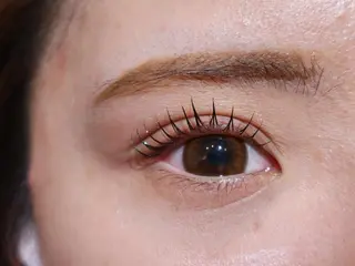 マツエク・マツパ 💜bora .のネイルデザイン