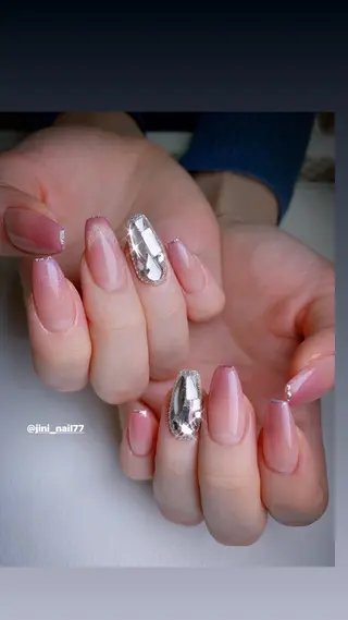 ネイル JINI NAIL所属・ジニ ネイルのネイルデザイン