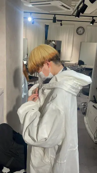 カラー 🇰🇷ハイトーン× 韓国レイヤー레이어드のヘアスタイル