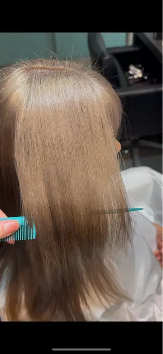 カラー WELLY  TOKYO所属・🌈レイヤーカット/ ハイトーン🌈タクマのヘアスタイル