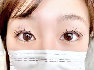 マツエク・マツパ エルフ 阿部月菜の眉毛・アイブロウイメージ