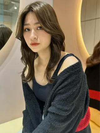 セミロング カラー ヘアアレンジ 🔶似合わせセンター パート/ヤス🔶のヘアスタイル