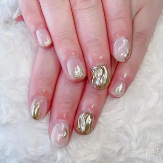 ネイル The Best Beauty受付担当のヘアスタイル