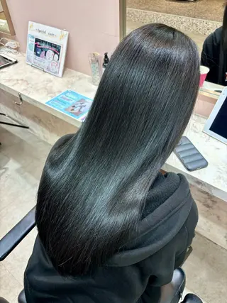 ロング LallYou金山所属・中村 紅葉のヘアスタイル