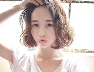 ショート カラー 髪質改善/艶髪特化 /柔らかさ/清水翔矢のヘアスタイル