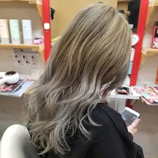 セミロング カラー 植田 /エクステ /ブリーチ/髪質改善のヘアスタイル