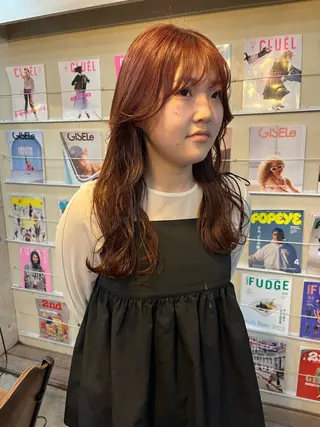 ミディアム ハイトーン/顔まわり レイヤー/YUKAのヘアスタイル