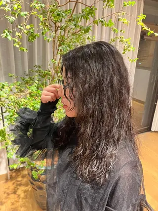 ロング パーマ 田中 ひなりのヘアスタイル