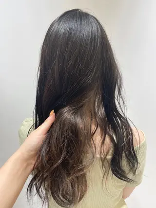 ロング カラー 🐺ウルフ/レイヤー 似合わせ‎🤍沙羅のヘアスタイル