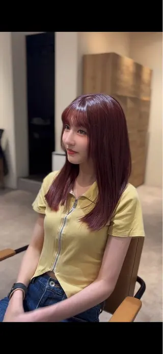 カラー DaVin アキラのヘアスタイル