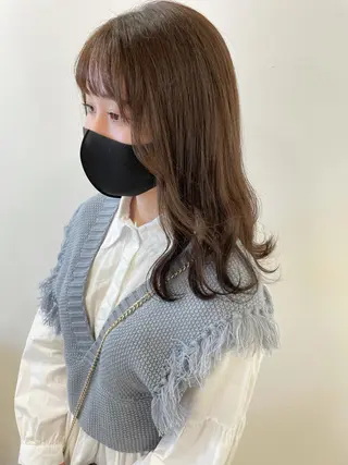 セミロング カラー 顔まわりカット✄ ベージュカラー🧸のヘアスタイル