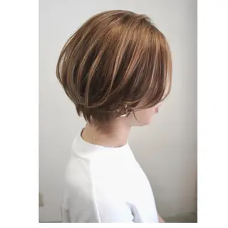 ショート 山本 茉希のヘアスタイル