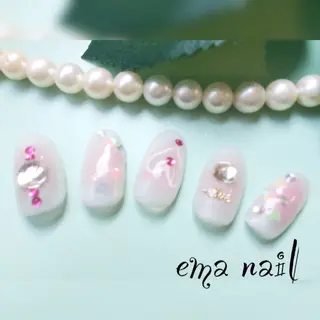 ネイル Roger 舞のネイルデザイン