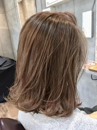 ミディアム カラー LODAT横浜 by little【ロダットヨコハマ バイリトル】所属・TO RUのヘアスタイル