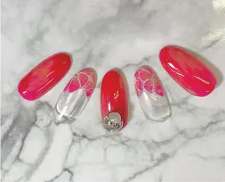 ネイル O. AKINAのネイルデザイン