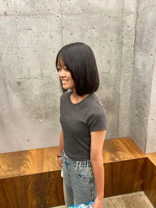 ショート パーマ 💫艶ハイトーン特化 💫佐藤望のヘアスタイル