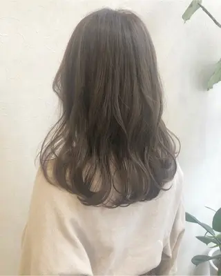 セミロング カラー nakahara madokaのヘアスタイル