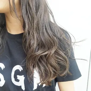 ミディアム iplus✴ まつげ、眉毛、耳つぼのマツエク・マツパデザイン