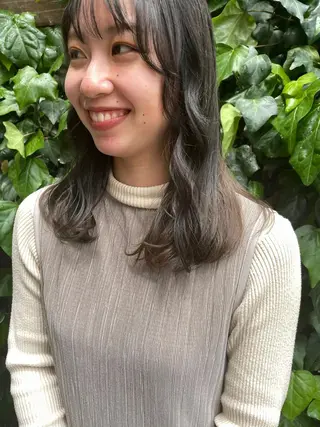 セミロング レイヤーカット/ 透明感カラーmikuのヘアスタイル