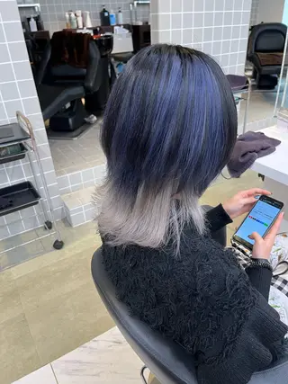 ロング 寒色＆ブリーチ特化 寒色MiOのヘアスタイル