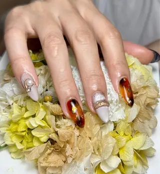 ネイル AngelChris ビューティーサロンのネイルデザイン