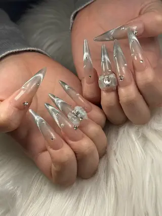 ネイル Nail Salon L'arc所属・💊大阪/心斎橋 moni🧠のネイルデザイン