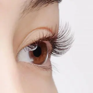 マツエク・マツパ eyelash mele.所属・mele. akihoのマツエク・マツパデザイン