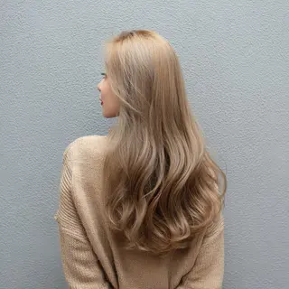セミロング カラー 池袋/カラー特化🎨 GLADGE🩵のヘアスタイル