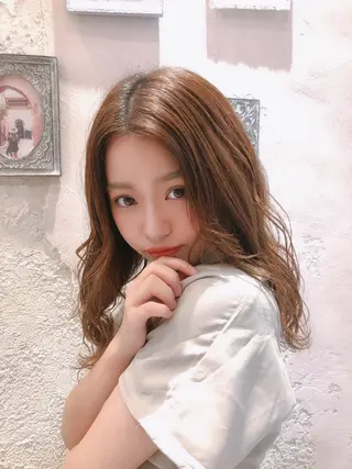 ミディアム 代表山口ひな 髪質改善のプロのヘアスタイル