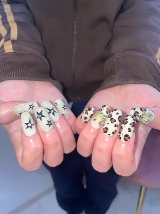 ネイル 束感まつ毛/ネイル/ LED♥KIRARAのマツエク・マツパデザイン