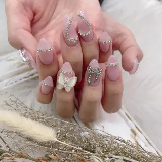 ネイル 🦋ネイルサロン ブラン🌈ゆりのネイルデザイン