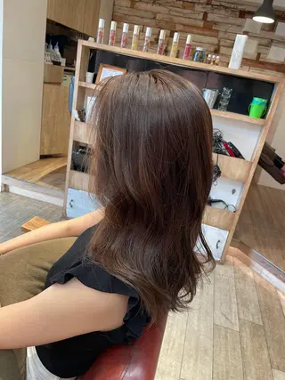 セミロング カラー LOG/所属・なりたいを叶えます! 出口 紗依のヘアスタイル