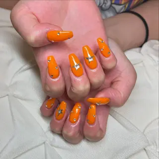 ネイル nail.salon .Reversalのネイルデザイン