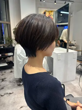 ショート カラー ヘアアレンジ マエダ アズミ🌱のヘアスタイル