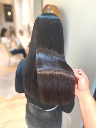 セミロング HIYO RIのヘアスタイル