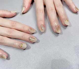 ネイル iiloo aromaworksのネイルデザイン