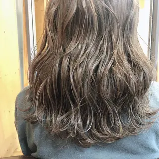 ロング カラー LaciTa hair design所属・吉村 萌のヘアスタイル
