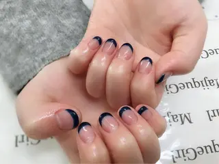ネイル Magique パーマ専門のマツエク・マツパデザイン
