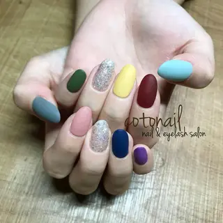 ミディアム ネイル ツメトマツゲ .のネイルデザイン