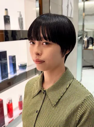 ショート カラー ハイトーン/デザイン 新宿👩‍🦳戸羽のヘアスタイル