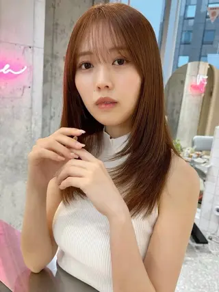 ミディアム カラー パーマ ヘアアレンジ 新宿/小顔レイヤー/ 顔まわり/西慶太朗のヘアスタイル