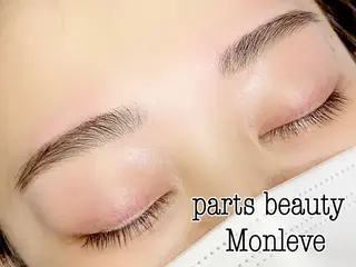 REVIA所属・ＲＥＶＩＡ. rinaのマツエク・マツパデザイン