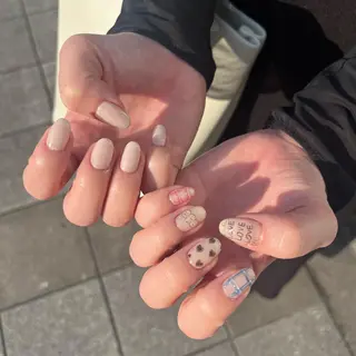 ネイル 友田 晴香のネイルデザイン