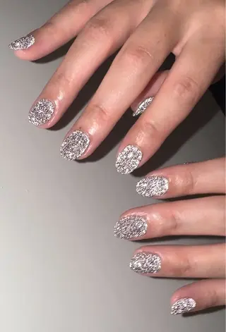 ネイル Laure‘a所属・Laure‘a MARIのネイルデザイン