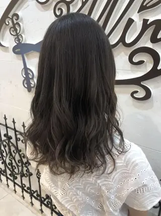 セミロング カラー 💘カラー人気No. 1💘SAYAのヘアスタイル