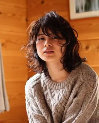 ミディアム MOK 大阪梅田店のヘアスタイル