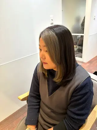 セミロング カラー ショート／ミニボブ マンツーマン/マユコのヘアスタイル