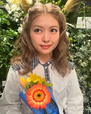 カラー 艶ブリーチ/表参道 ハイトーン /実乃梨のヘアスタイル